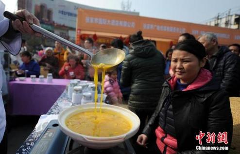 红河食药监总局：元旦春节期间严防不合格食品流向餐桌