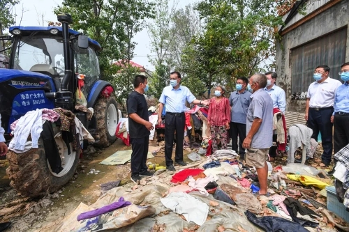 红河李克强在河南考察并主持召开灾后恢复重建专题会议